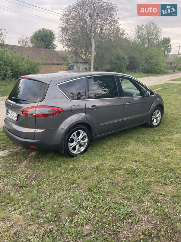 Минивэн Ford S-Max 2014 в Ирпене