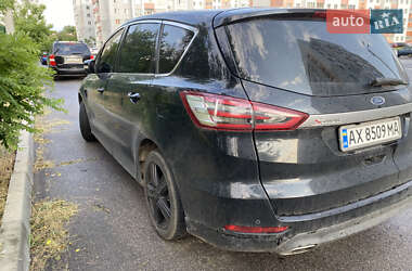 Минивэн Ford S-Max 2015 в 