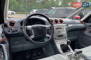 Минивэн Ford S-Max 2008 в 