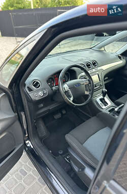 Мінівен Ford S-Max 2012 в 