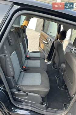 Мінівен Ford S-Max 2012 в 