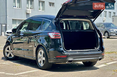 Минивэн Ford S-Max 2015 в 