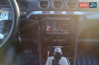 Минивэн Ford S-Max 2014 в 