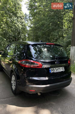 Минивэн Ford S-Max 2011 в 