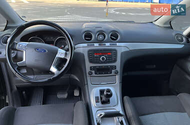 Минивэн Ford S-Max 2011 в 