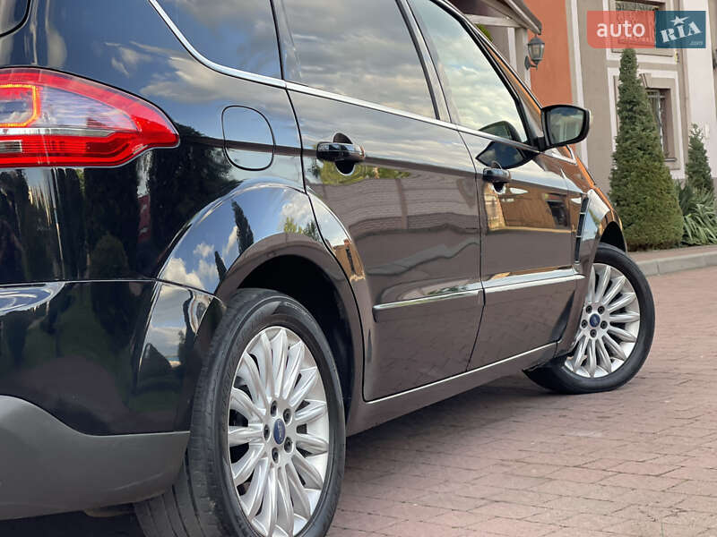 Минивэн Ford S-Max 2011 в Стрые