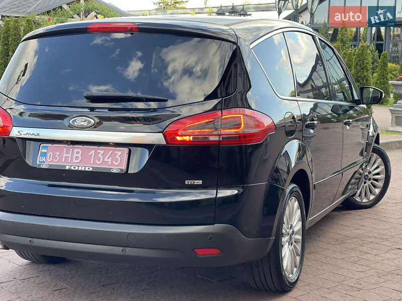 Минивэн Ford S-Max 2011 в Стрые