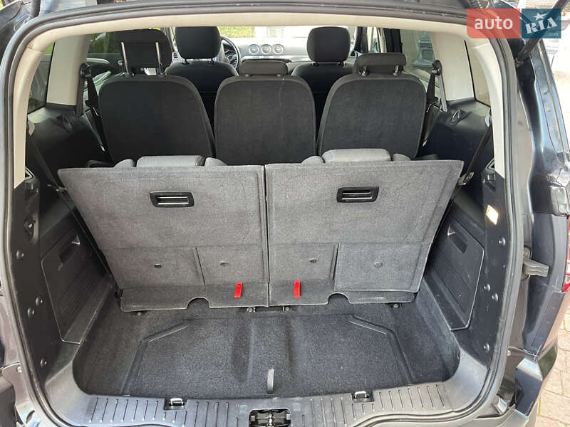 Минивэн Ford S-Max 2011 в Стрые