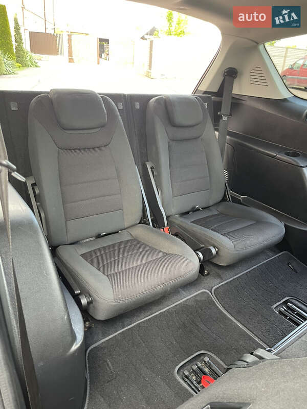 Минивэн Ford S-Max 2011 в Стрые