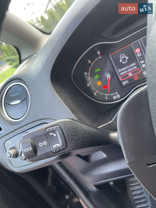 Минивэн Ford S-Max 2011 в Стрые