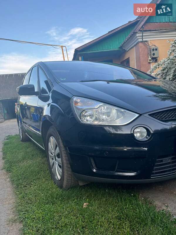 Минивэн Ford S-Max 2009 в 