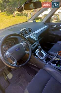 Мінівен Ford S-Max 2010 в 