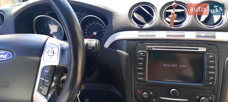 Минивэн Ford S-Max 2014 в Бучаче