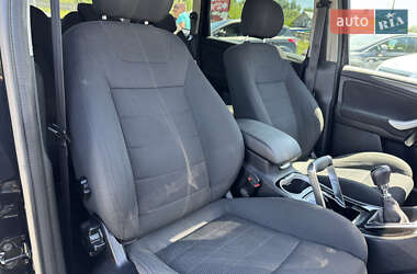 Минивэн Ford S-Max 2011 в 