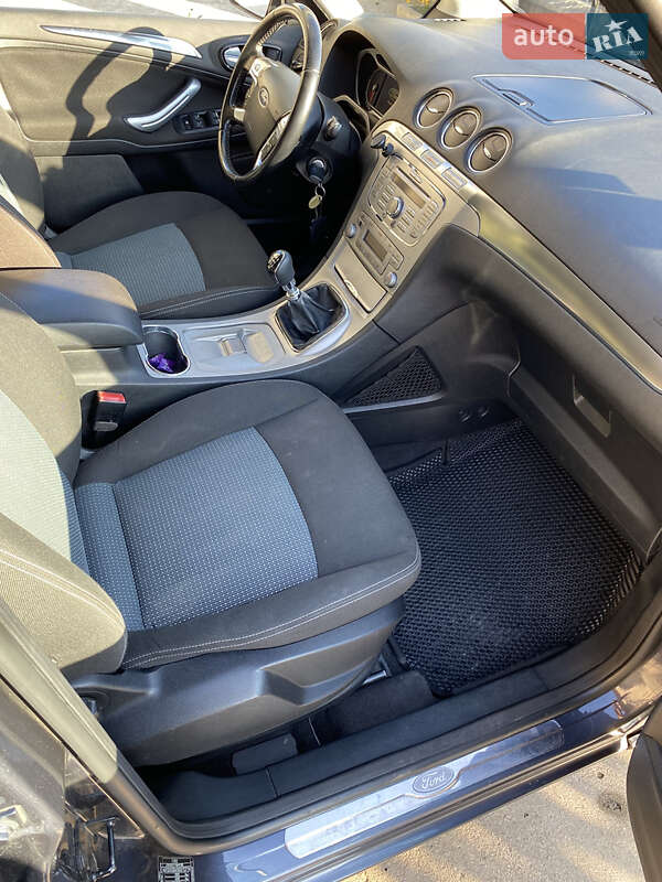 Мінівен Ford S-Max 2008 в Острозі