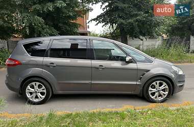 Минивэн Ford S-Max 2013 в 