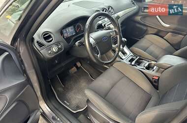 Минивэн Ford S-Max 2013 в 