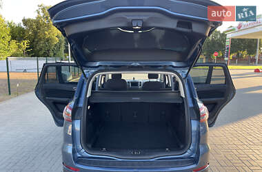 Минивэн Ford S-Max 2018 в 
