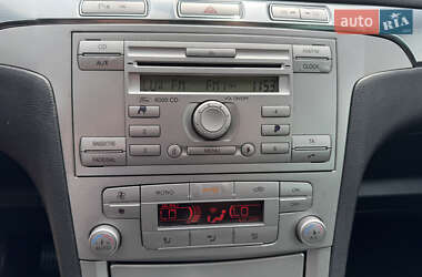 Минивэн Ford S-Max 2006 в 