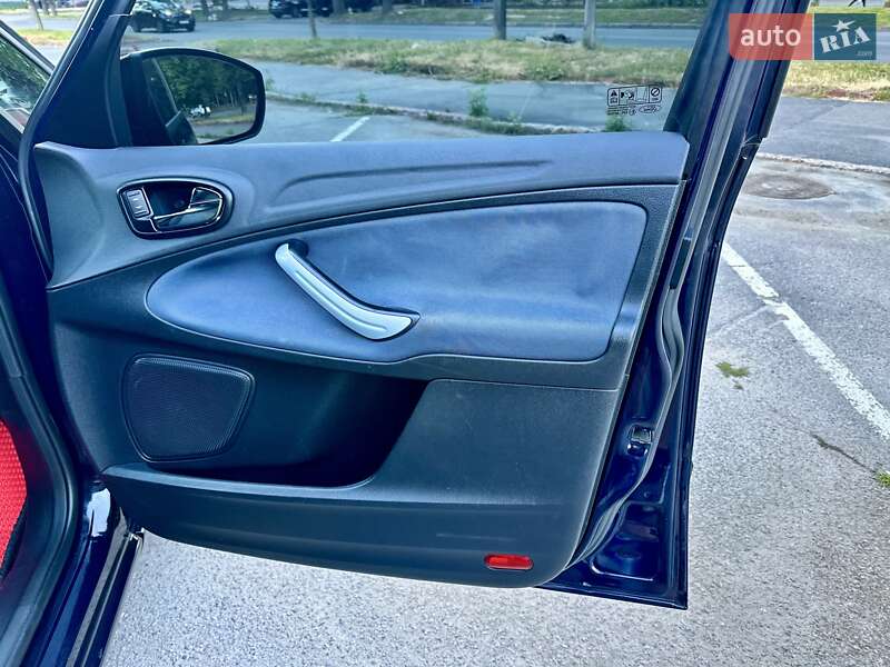 Минивэн Ford S-Max 2007 в Виннице