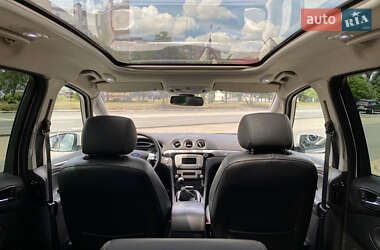 Мінівен Ford S-Max 2010 в 
