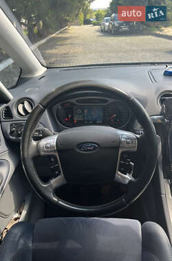 Минивэн Ford S-Max 2008 в 