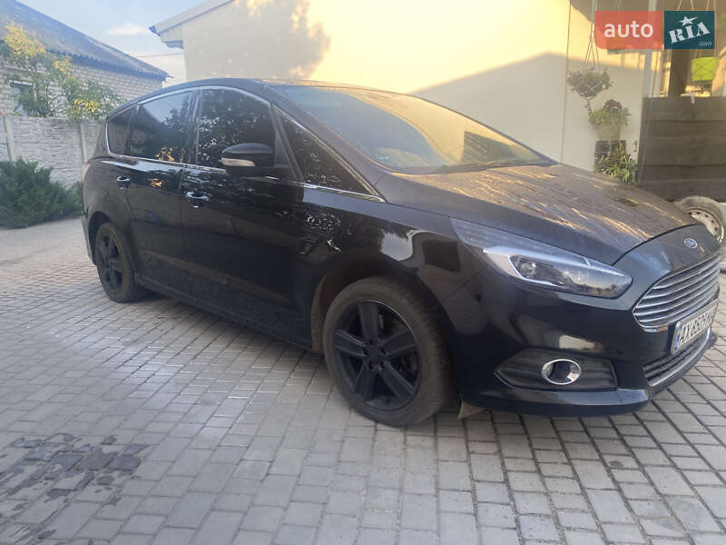 Минивэн Ford S-Max 2015 в Харькове