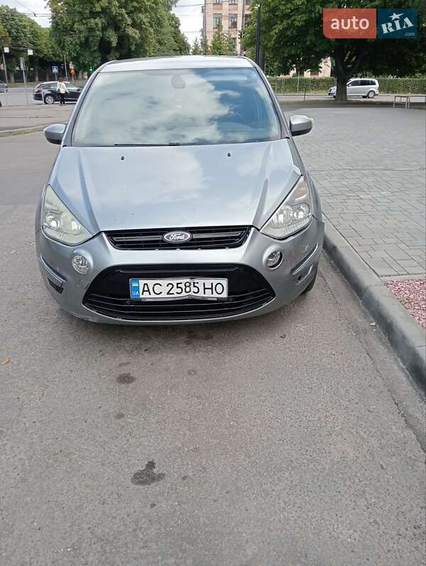 Мінівен Ford S-Max 2010 в Луцьку
