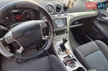 Минивэн Ford S-Max 2011 в 