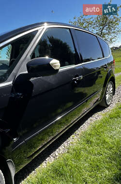 Минивэн Ford S-Max 2010 в 