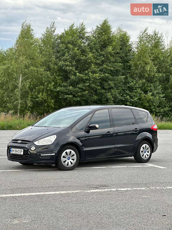 Минивэн Ford S-Max 2014 в Звягеле