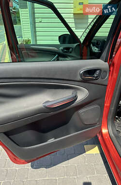 Минивэн Ford S-Max 2006 в 
