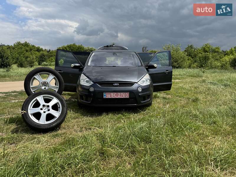 Минивэн Ford S-Max 2009 в 