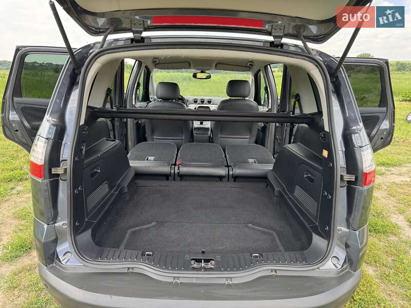 Минивэн Ford S-Max 2009 в Киеве