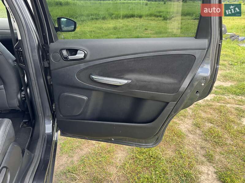 Минивэн Ford S-Max 2009 в Киеве