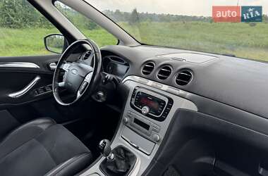 Минивэн Ford S-Max 2009 в 
