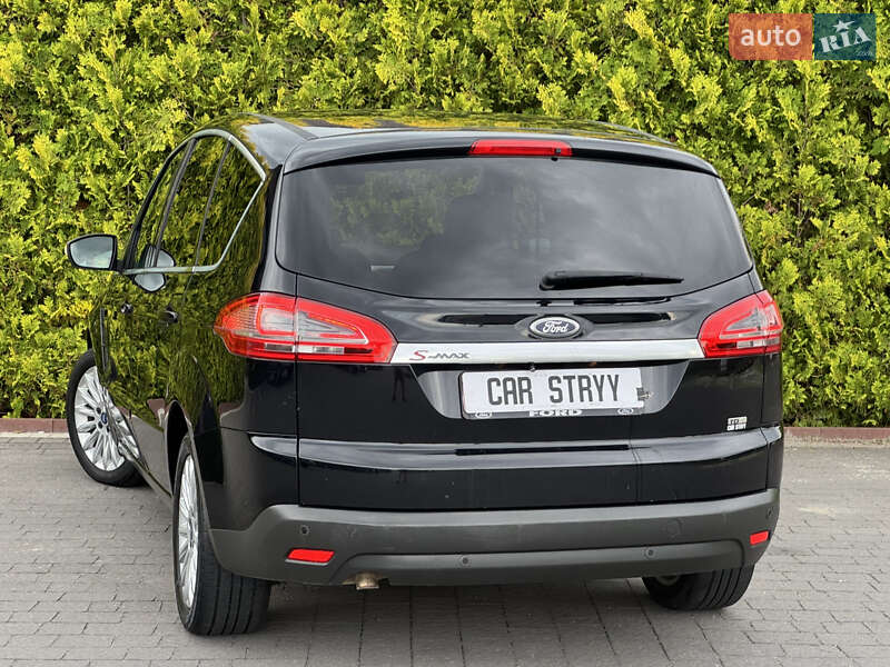 Минивэн Ford S-Max 2011 в Стрые