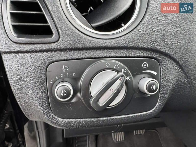 Минивэн Ford S-Max 2011 в Стрые
