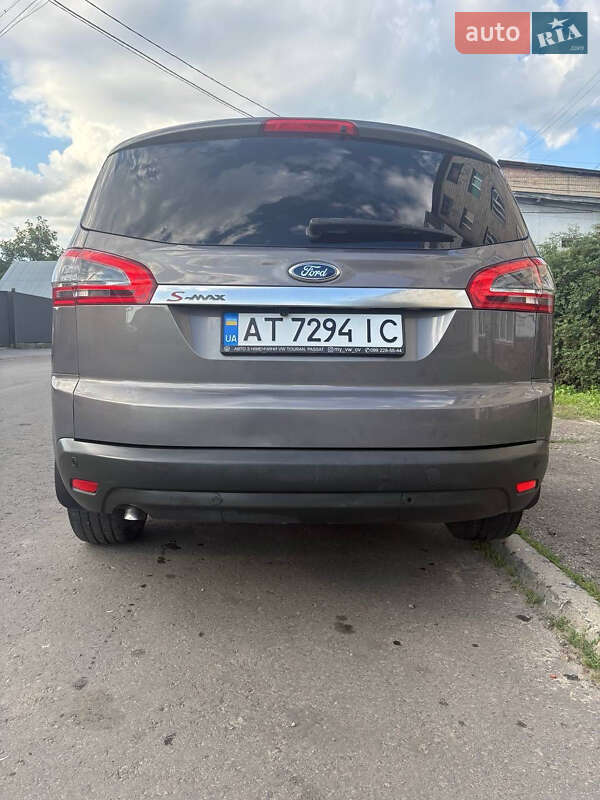 Минивэн Ford S-Max 2012 в Снятине