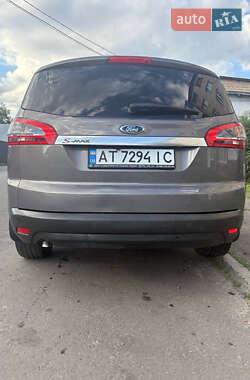 Минивэн Ford S-Max 2012 в 