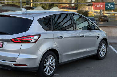 Минивэн Ford S-Max 2020 в 