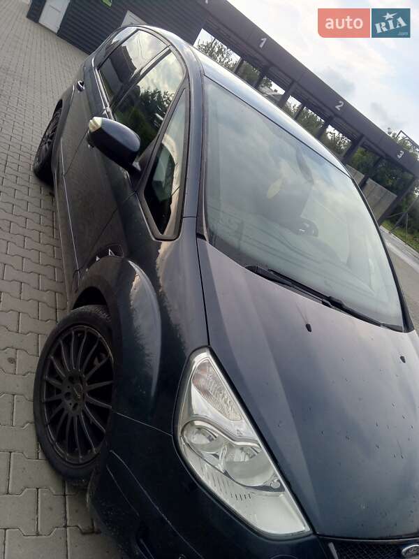 Минивэн Ford S-Max 2006 в Косове