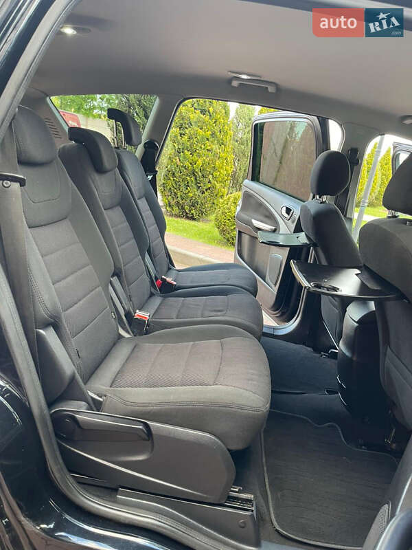 Минивэн Ford S-Max 2011 в Стрые
