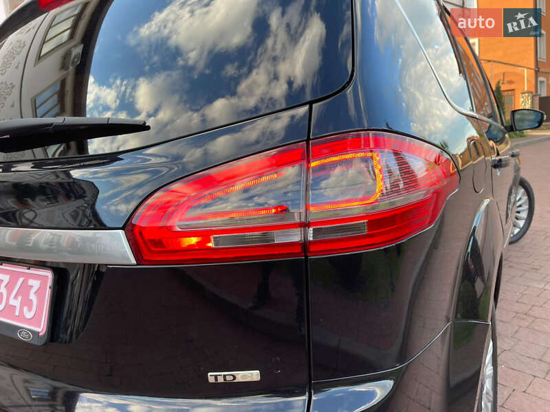 Минивэн Ford S-Max 2011 в Стрые