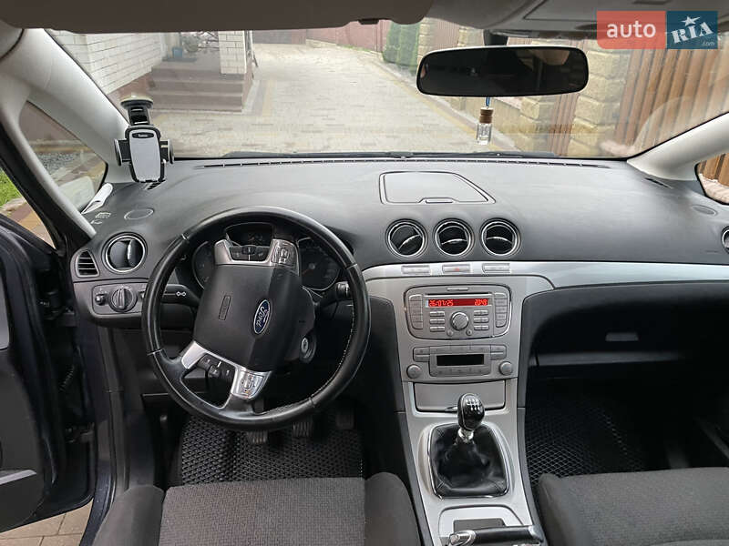 Мінівен Ford S-Max 2009 в Луцьку