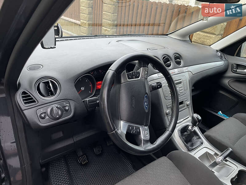 Мінівен Ford S-Max 2009 в Луцьку