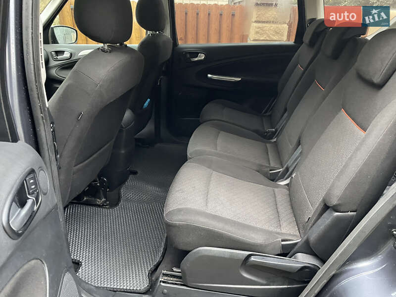 Мінівен Ford S-Max 2009 в Луцьку