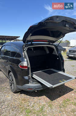 Минивэн Ford S-Max 2007 в 
