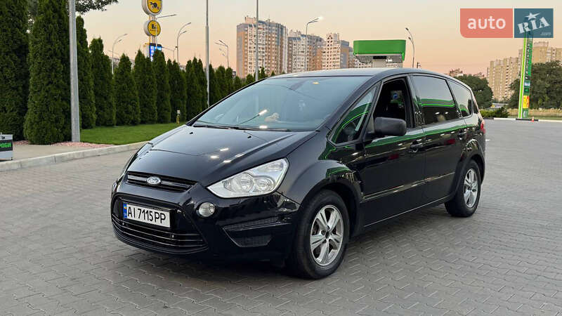 Минивэн Ford S-Max 2011 в 