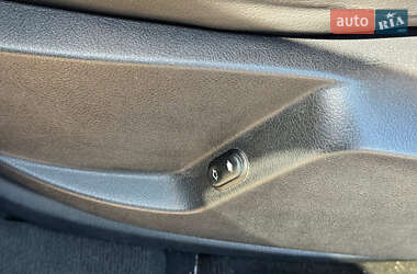 Минивэн Ford S-Max 2013 в 